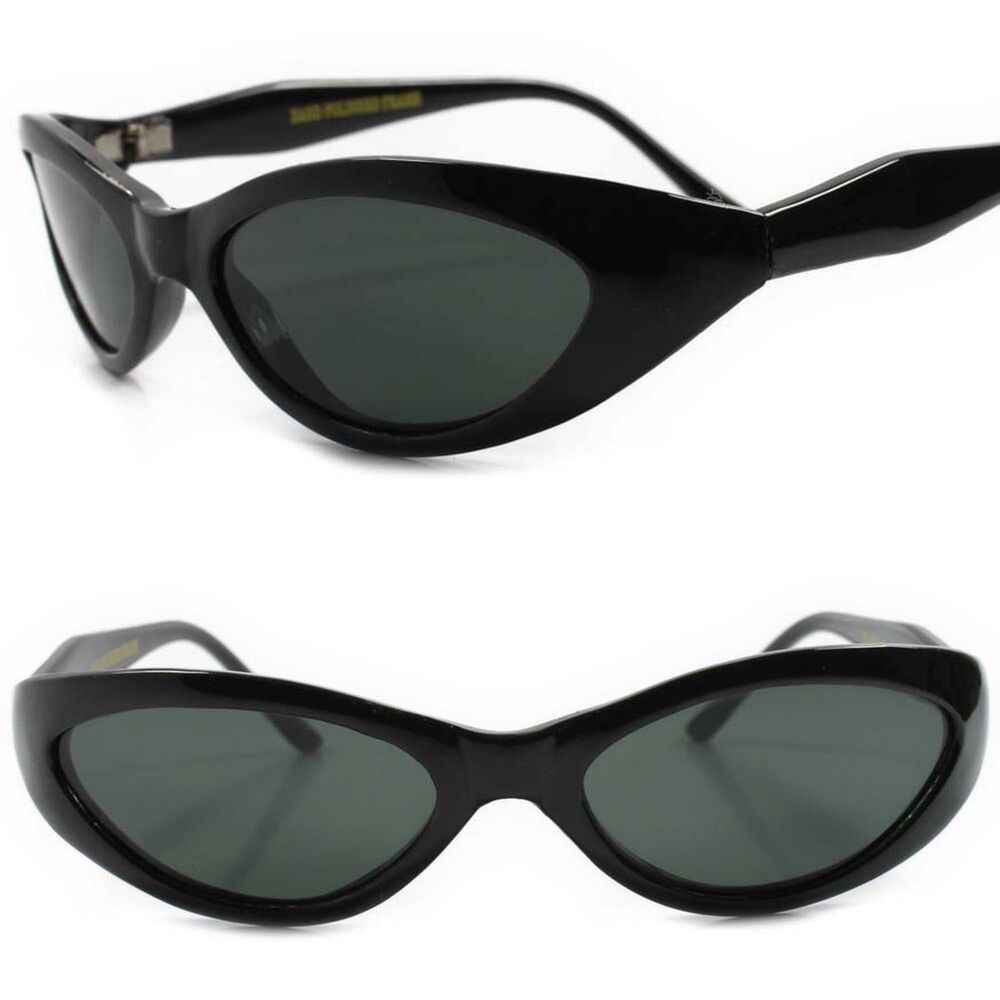 Old Stock 70s Classic Genuine Vintage Black Rockabilly Womens Cat Eye Sunglasses